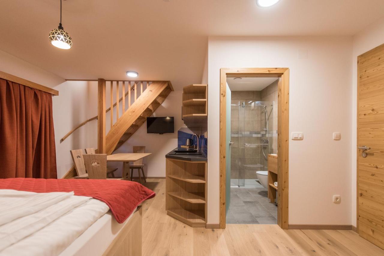 Zgornja Sorica Guesthouse Lajnar מראה חיצוני תמונה